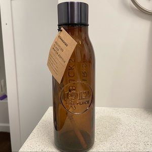 【NWT】Rare Pike Place 1912 Recycled Glass Water Bottle Amber 20oz
